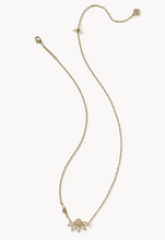 Load image into Gallery viewer, Anya Flower Gold Short Pendant Necklace