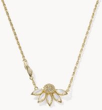 Load image into Gallery viewer, Anya Flower Gold Short Pendant Necklace
