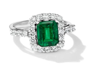 Platinum Ring | Costa Smeralda Emeralds™ 2 cts. | Vanilla Diamonds® 7/8 cts.