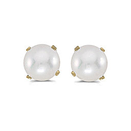 14 karat yellow gold 5mm Pearl stud earrings.